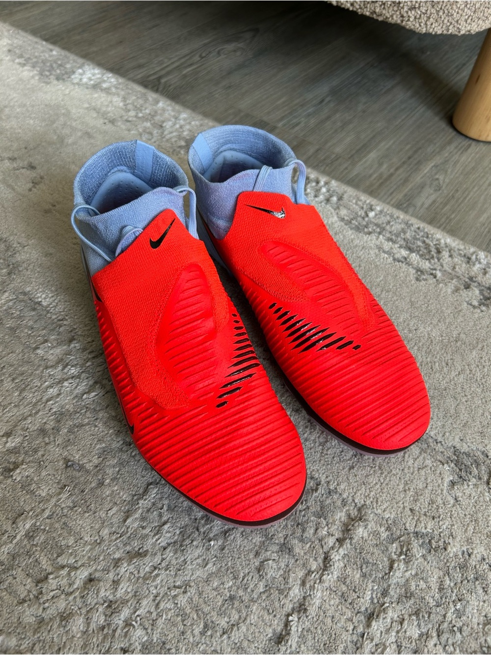 Nike Men’s Phantom 6 Pro Flyknit